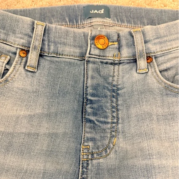 Jag Jeans Women's Light Wash Straight Jeans - Picture 5 of 11